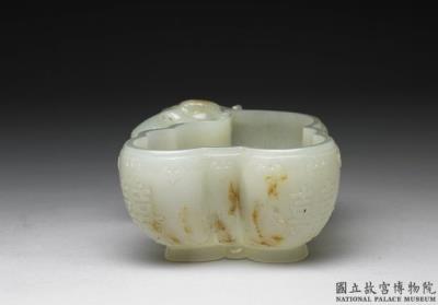 图片[3]-White-jade water container with ram’s-head handle-China Archive